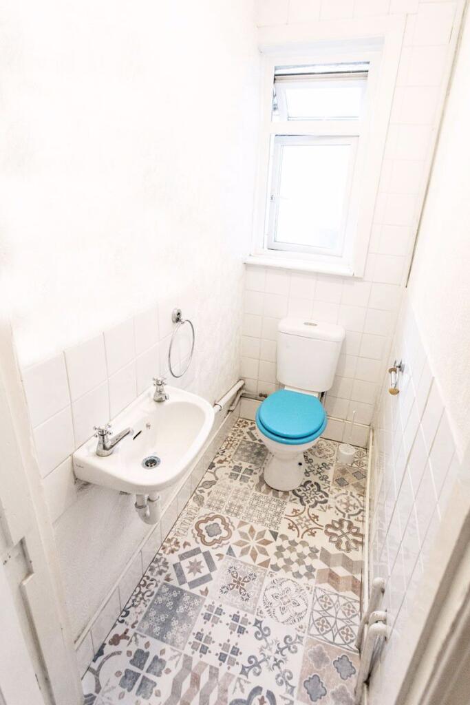 Additional image 14 of Five Bedroom Flat, Bills Included