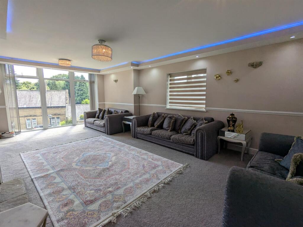 Additional image 4 of 12a, Chellow Lane Bradford, BD9 6AS