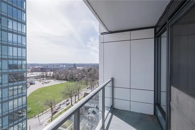 Additional image 15 of 5 Wellington St Unit 1403