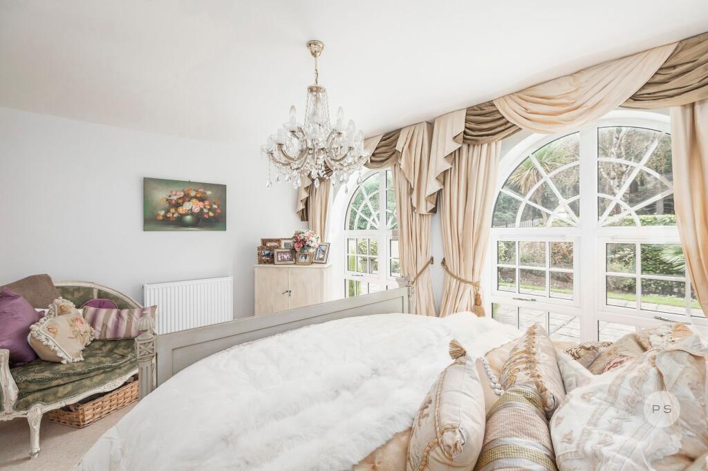 Additional image 3 of The Hamptons Lilliput Road, Canford Cliffs, Poole, BH14 8FG