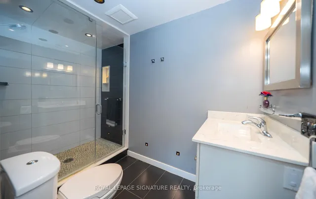 Additional image 25 of 2098 Pharmacy Ave