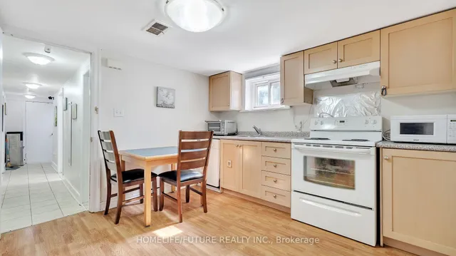 Additional image 32 of 6 De Quincy Blvd