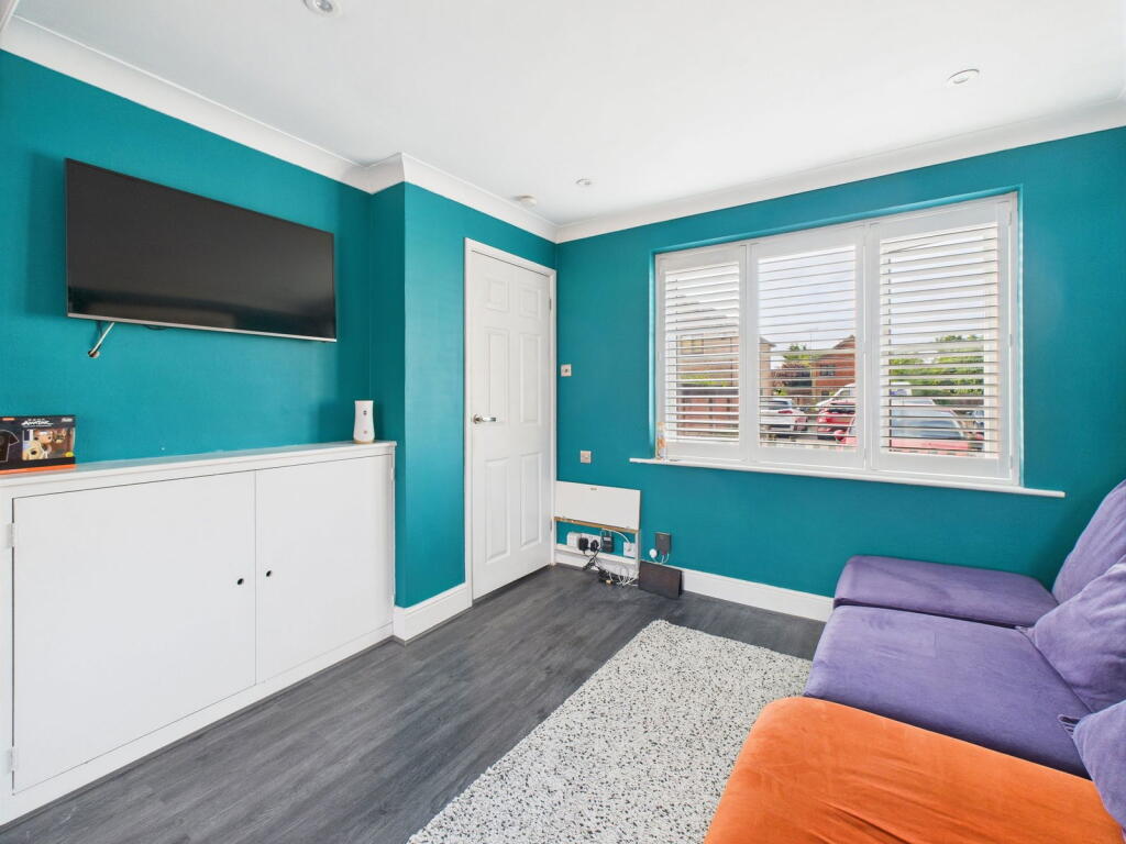 Additional image 5 of Sandringham Mews Shandon Road, Worthing, BN14 9DN