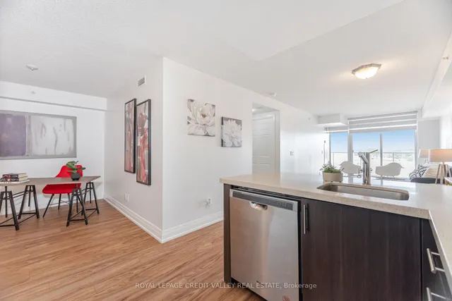 Additional image 10 of 565 Wilson Ave Unit W409