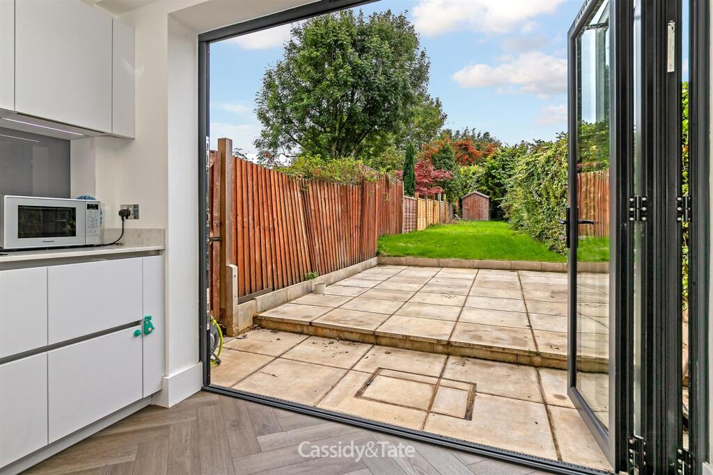 Additional image 19 of Castle Road, St. Albans