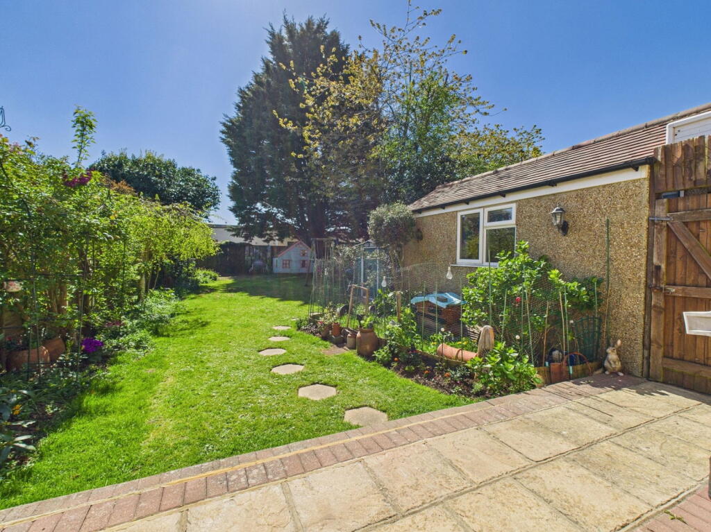Additional image 20 of Broomfield Avenue, Worthing BN14 7SF