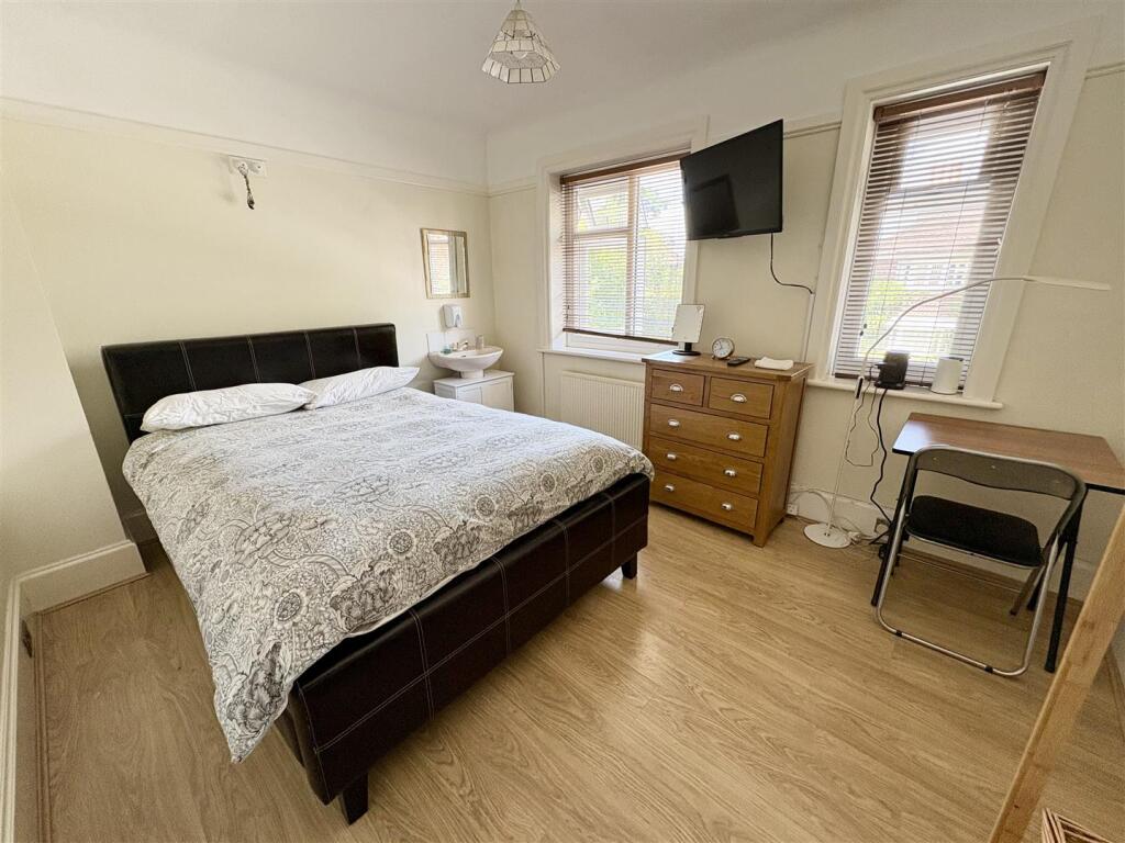 Additional image 10 of Wimborne Road, Bournemouth