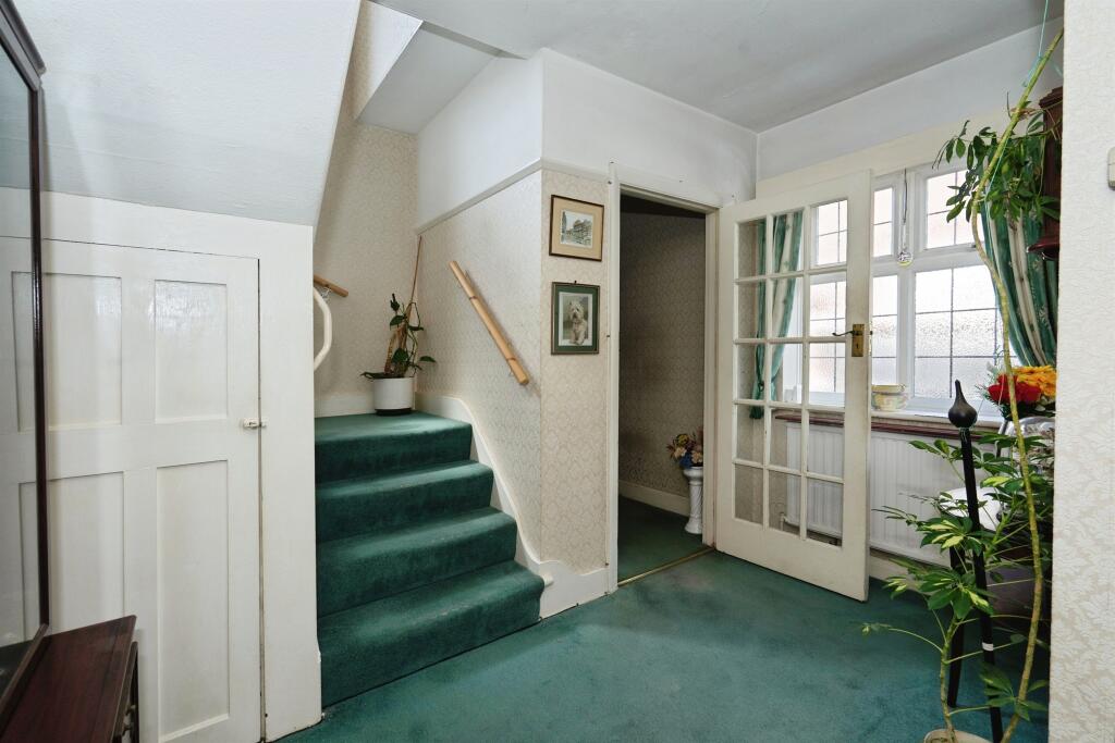 Additional image 8 of George V Avenue, Worthing