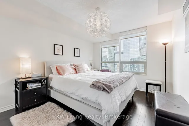 Additional image 18 of 19 Grand Trunk Cres Unit #3903