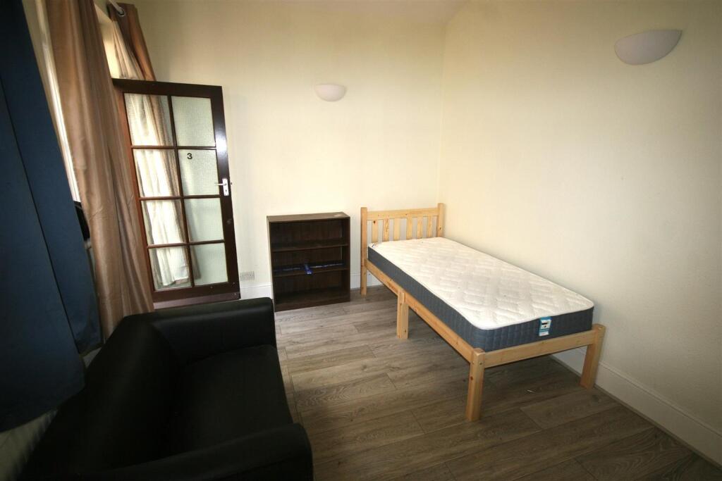 Additional image 4 of Cobden Road, Brighton