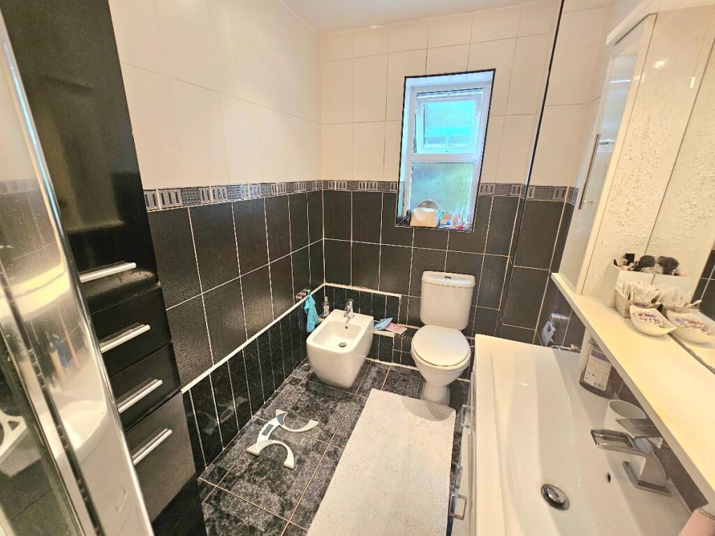 Additional image 19 of Warrington Drive, Birmingham