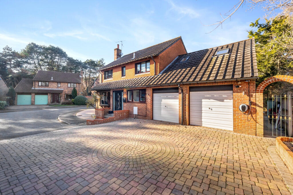 Additional image 31 of Prince William Close, Worthing, BN14