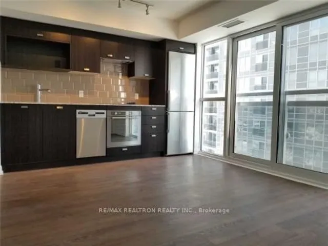 Additional image 2 of 275 Village Green Sq Unit 2917