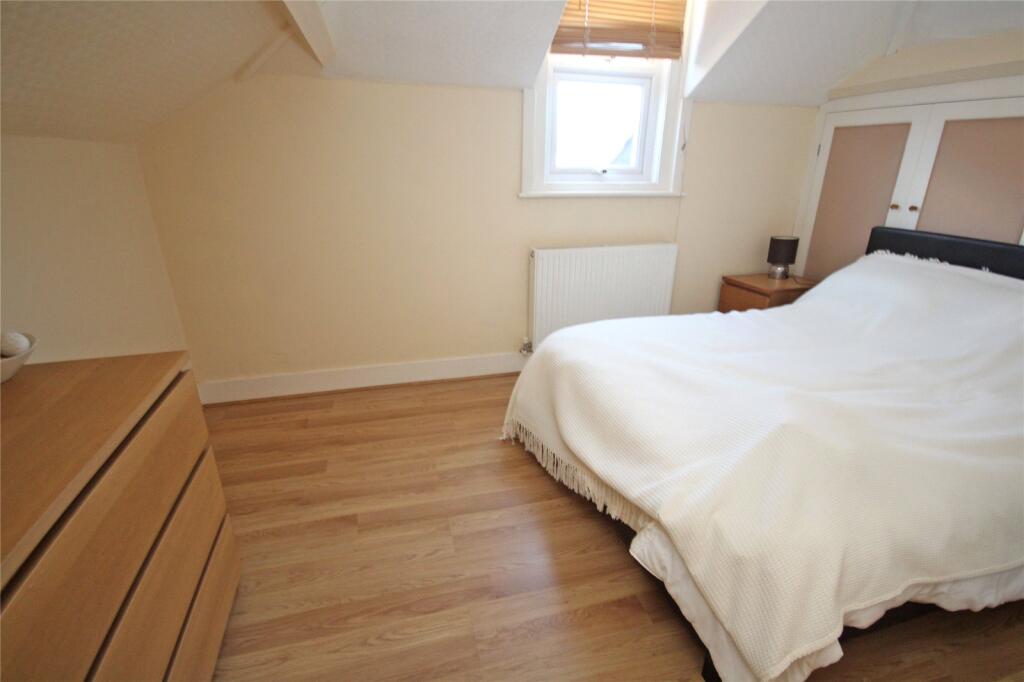 Additional image 11 of Highlands Road, Barton on Sea, New Milton, Hampshire, BH25