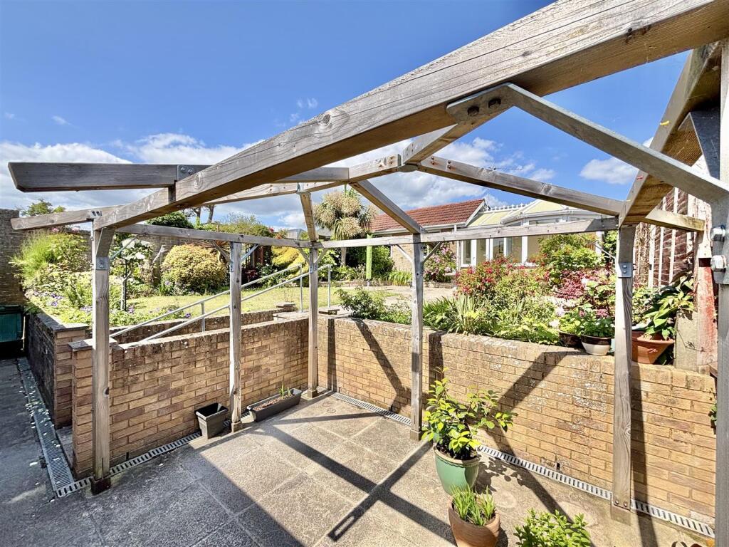 Additional image 21 of Lake Drive, Hamworthy