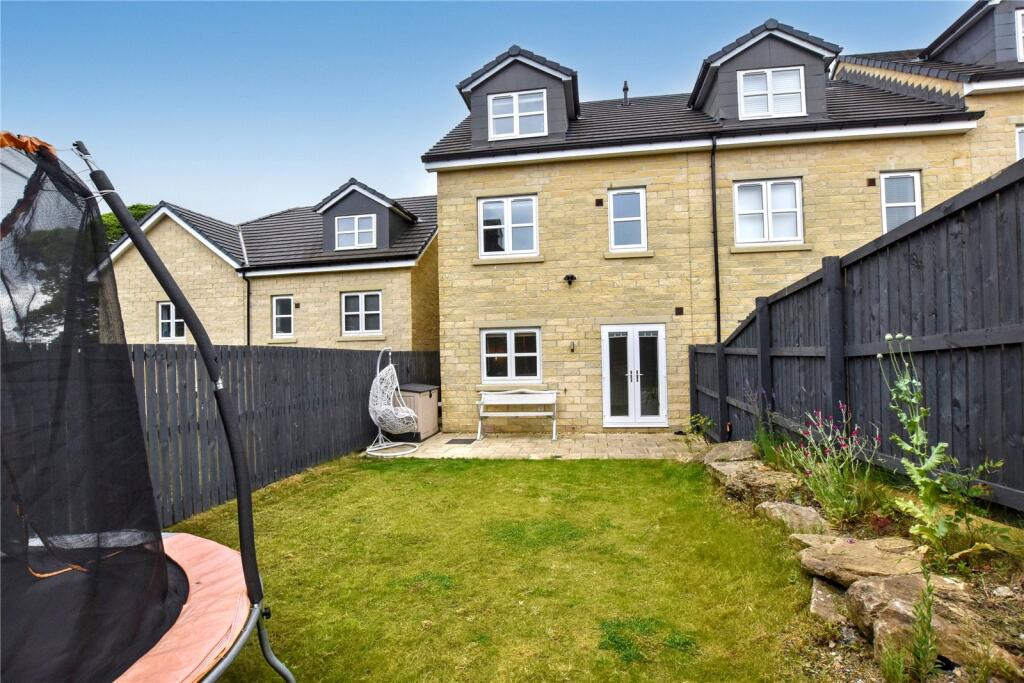 Additional image 22 of Hutton Hall Drive, Bradford, West Yorkshire