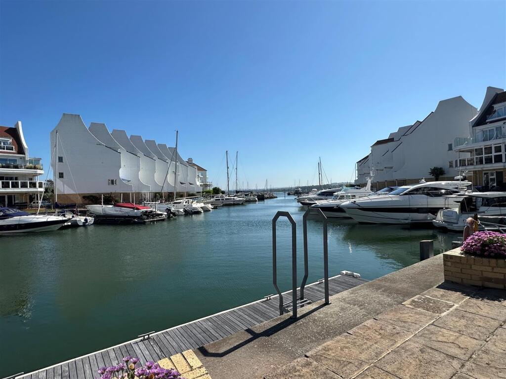 Additional image 18 of Lake Avenue, Poole