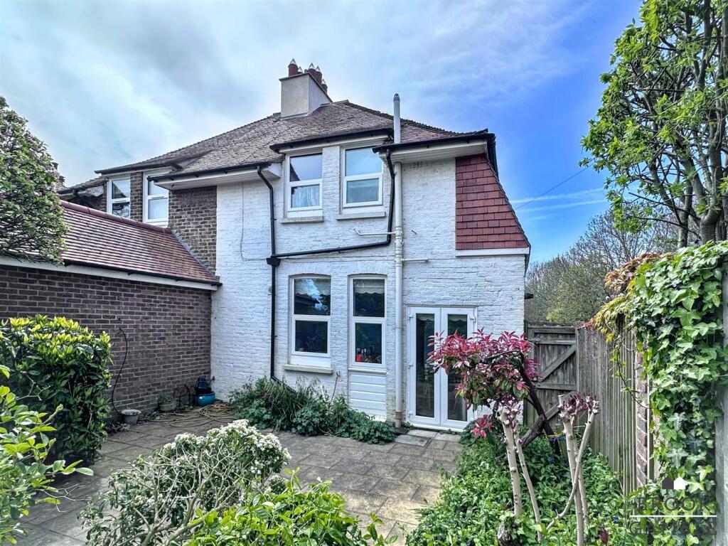 Additional image 16 of Roselands Avenue, Eastbourne