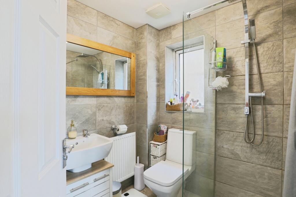 Additional image 11 of Avon Way, Alcester, B50