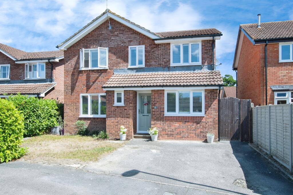 Additional image 33 of Burley Close, Verwood