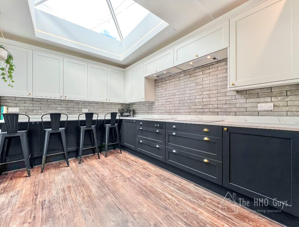 Additional image 14 of Bolton Road, Bury, BL8