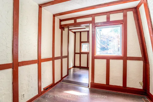 Additional image 13 of 231 Donlands Ave