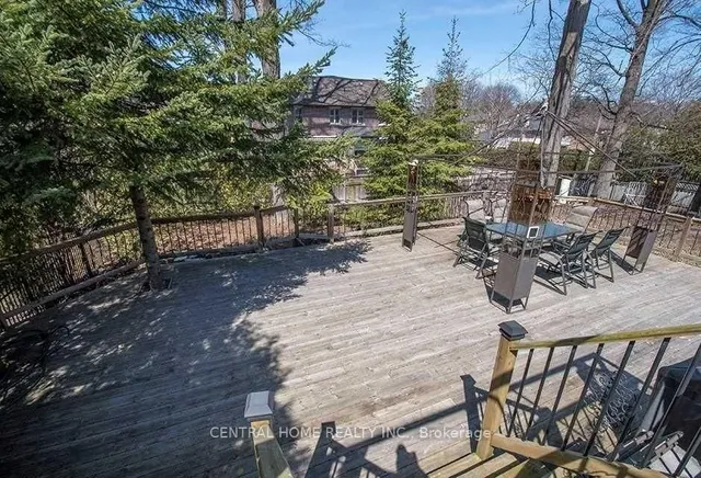 Additional image 24 of 222 Dunview Ave