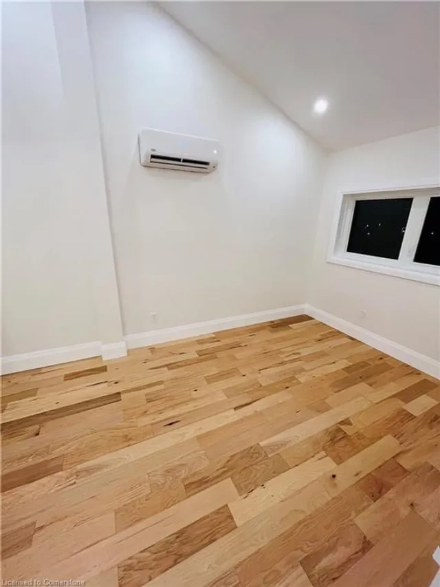 Additional image 5 of 44 Theresa St