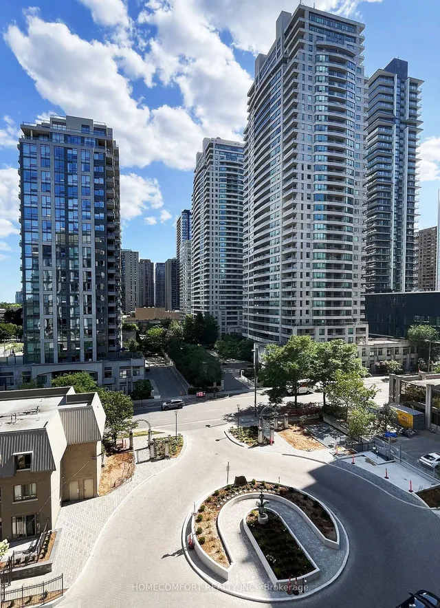 28 Hollywood Ave Unit 809