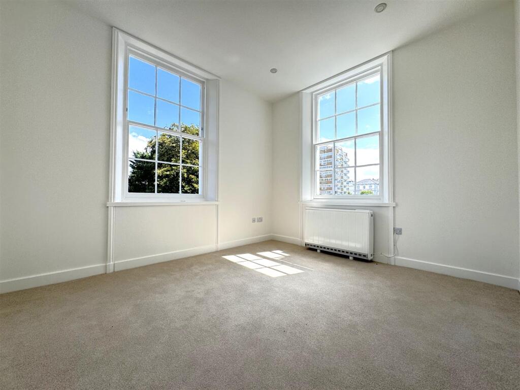 Additional image 5 of Hartington Place, Eastbourne BN21 3BG