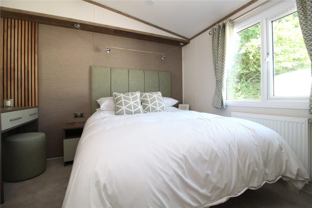 Additional image 4 of Hoburne Bashley, New Milton, Hampshire, BH25