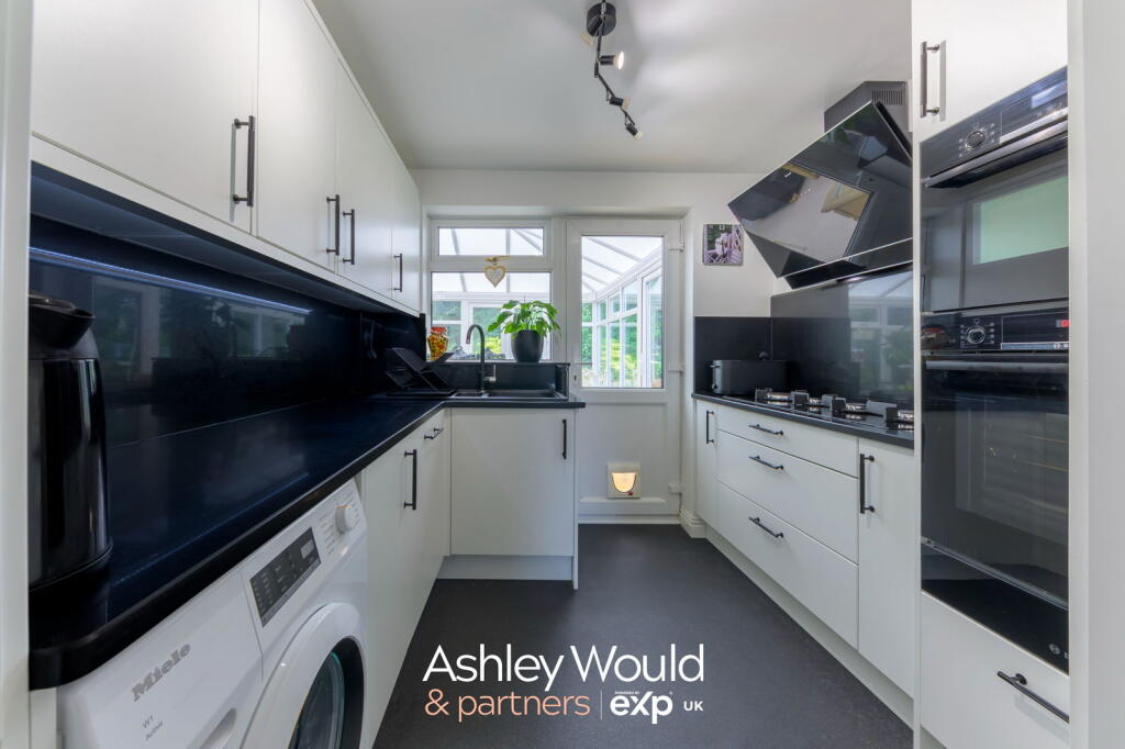 Additional image 8 of Heathy Farm Close, B32