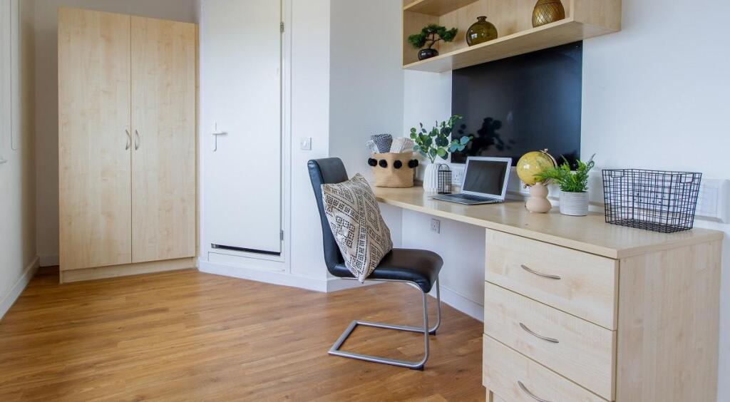 Additional image 5 of Birmingham | Student | September | B19