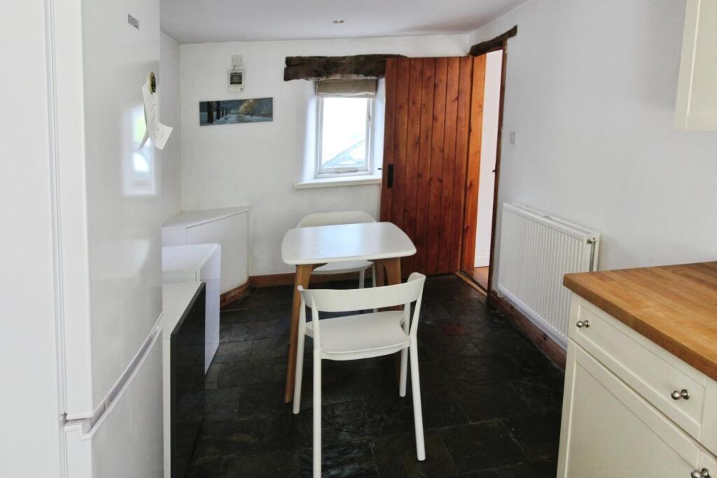 Additional image 6 of Tong Lane, Tong Village, Tong, BD4 0RP