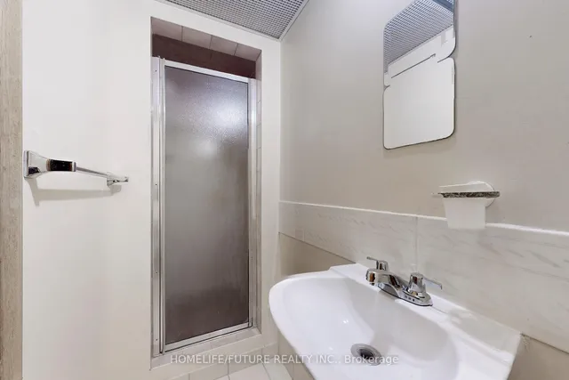 Additional image 29 of 21 Chester Le Blvd Unit 31