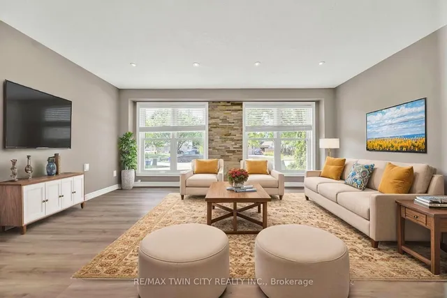 Additional image 3 of 28 Uxbridge Cres