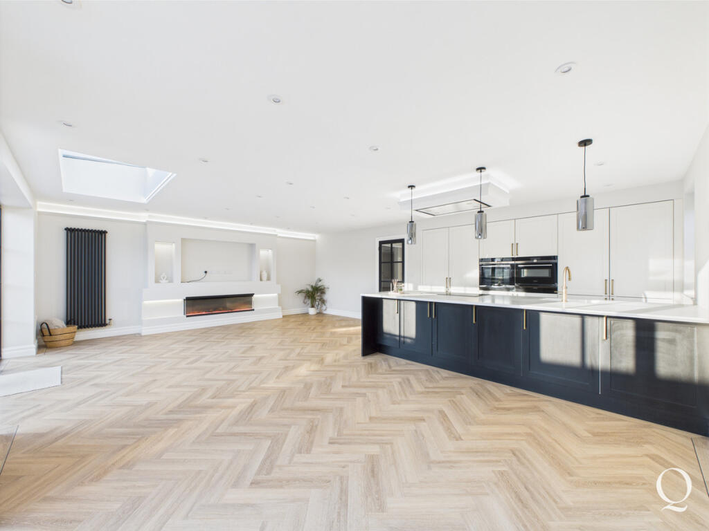 Additional image 7 of Pauntley Road, Mudeford