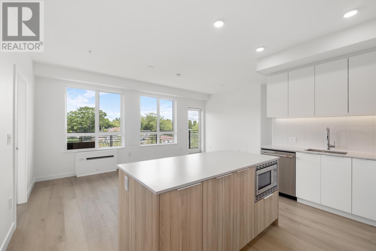 605 2450 GARDEN DRIVE|Vancouver, British Columbia V5N0K1