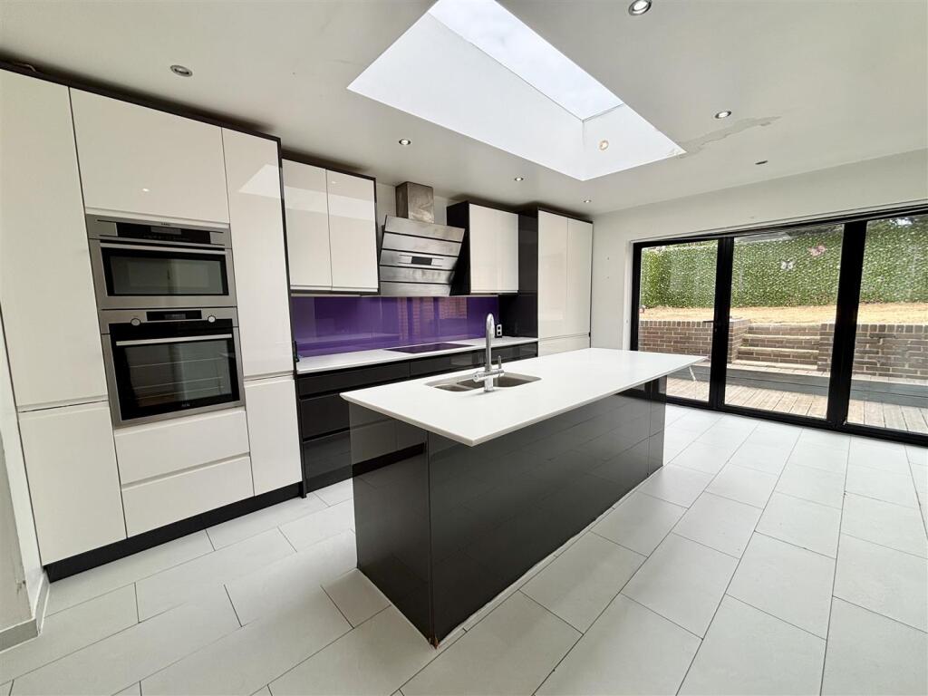 Additional image 33 of Lincoln Avenue, Peacehaven