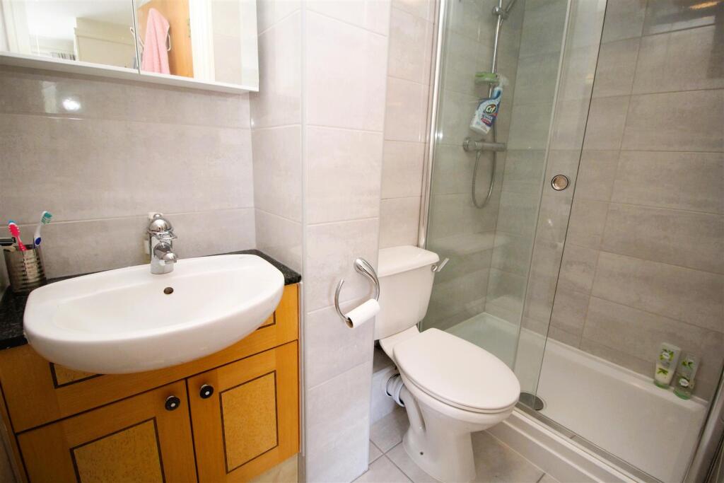 Additional image 13 of Lake Avenue, Poole