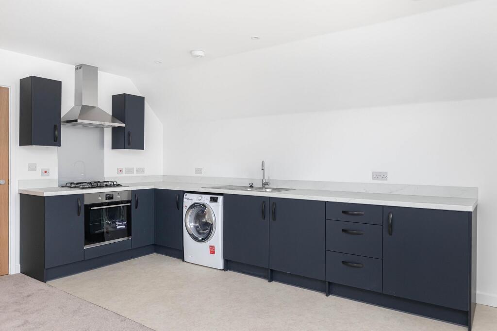 Additional image 12 of Lymington Road, Highcliffe, Dorset. BH23 5ET