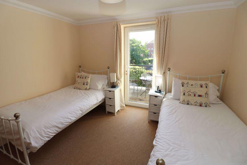 Additional image 17 of 3 Double Bedroom Apartment Close To Beach & Town Centre - Holiday Lets Permitted