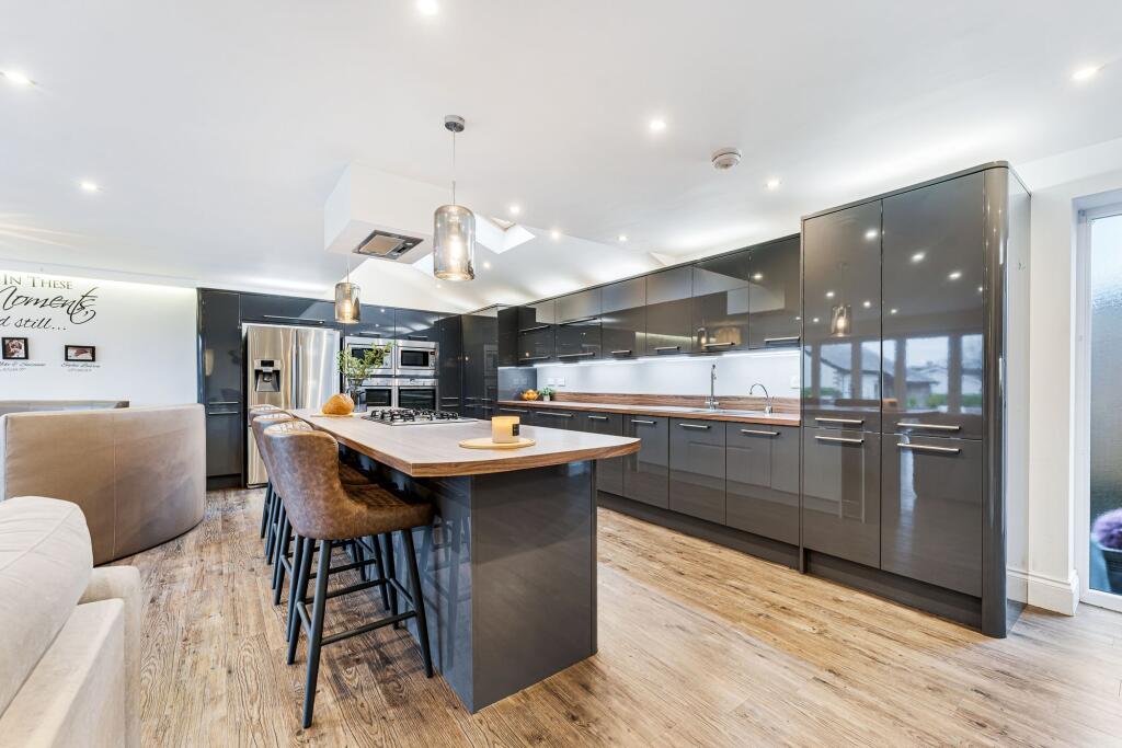 Additional image 6 of Hunt Fold House, Greenmount, BL8 4 - An Idyllic Setting for Family Life