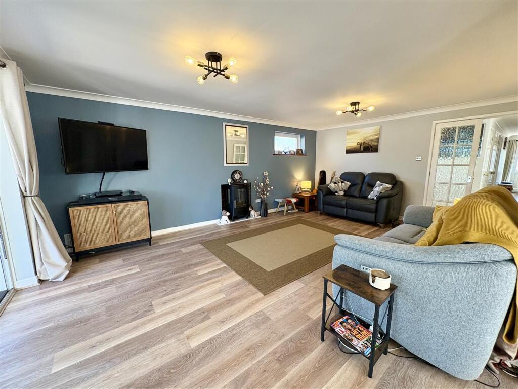 Additional image 18 of Manor Road, Verwood