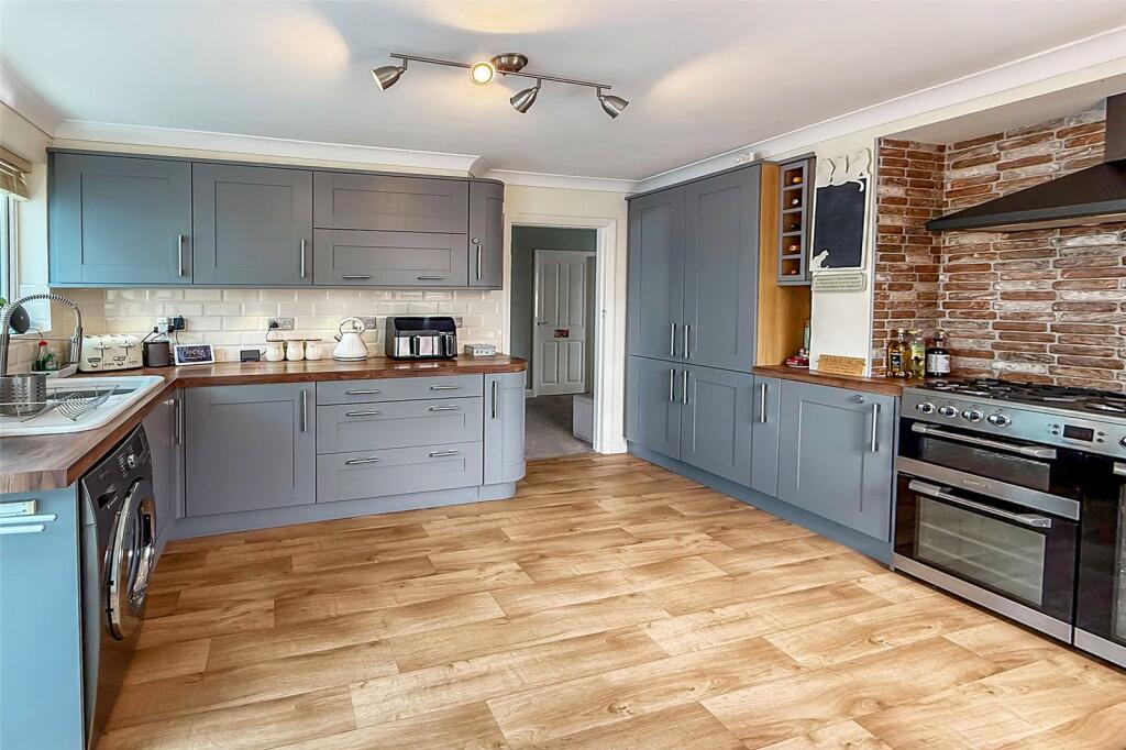 Additional image 13 of Grove Crescent, Littlehampton, West Sussex