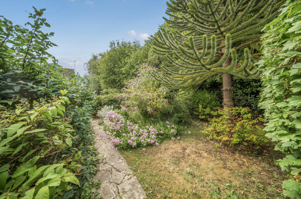 Additional image 7 of Long Meadow, Markyate, St. Albans