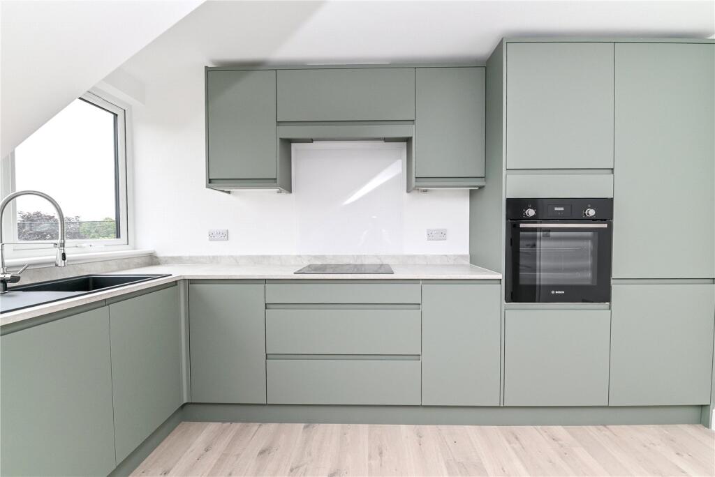 Additional image 3 of The Silvers, 54 Whitefield Road, New Milton, Hampshire, BH25