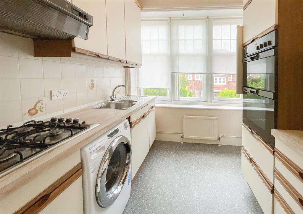 Additional image 9 of Beachy Head Road, Eastbourne, BN20