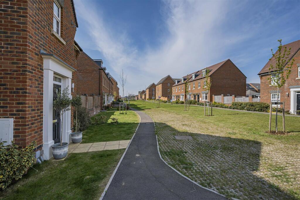 Additional image 35 of Chaffinch walk, Chalkers, Peacehaven