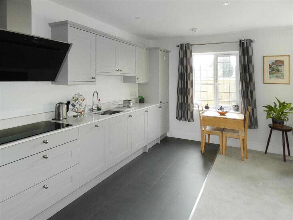 Additional image 18 of Woodlands Avenue, Rustington